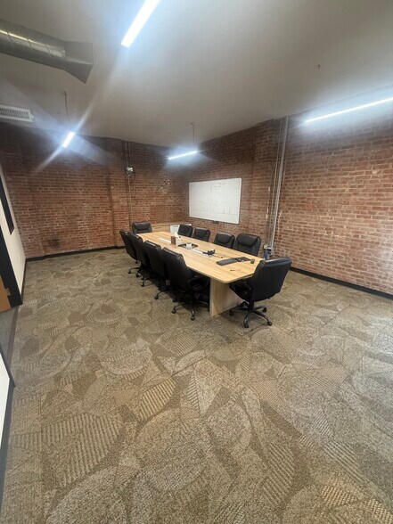 More Photos Of 724 E Osie St, Wichita Warehouse For Sale