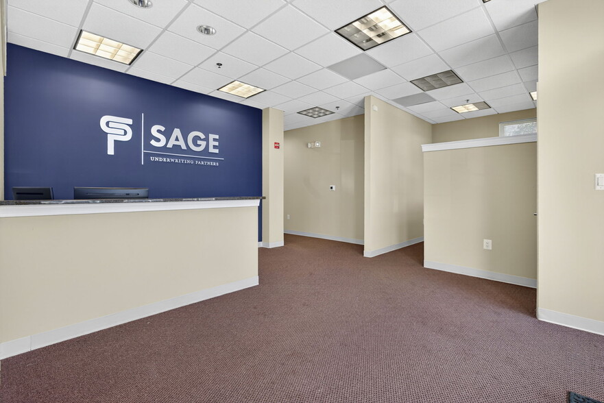 More Photos Of 46165 Westlake Dr, Sterling Medical For Sale