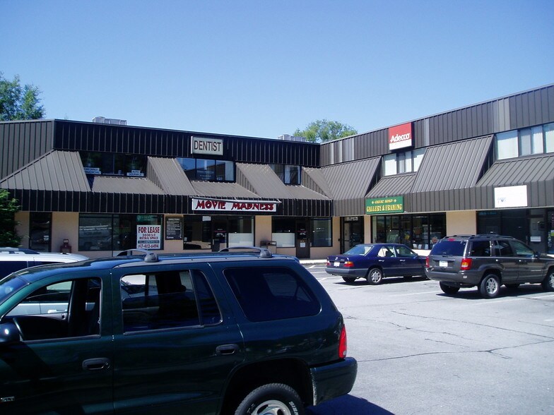 Primary Photo Of 363 Great Rd, Bedford Restaurant For Lease
