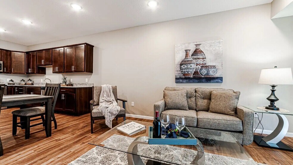 More Photos Of 1081 SW Fourth St, Forest Lake Apartments For Lease