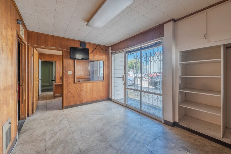 More Photos Of 440 N Marine Ave, Wilmington Warehouse For Lease