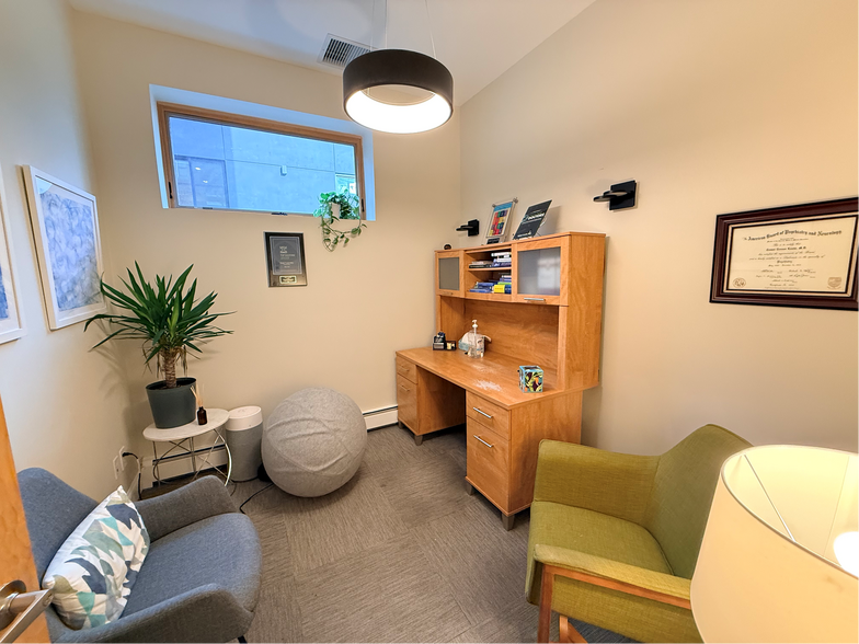 More Photos Of 49-81 Cuttermill Rd, Great Neck Apartments For Sale