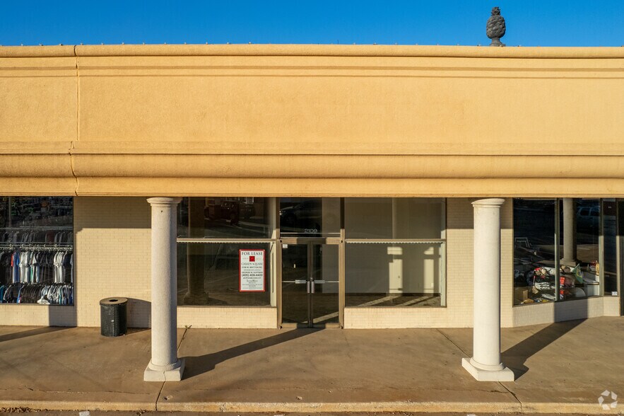 More Photos Of 2103 W Britton Rd, Oklahoma City Freestanding For Lease