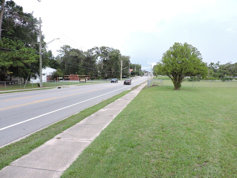 More Photos Of 7576 Wilson Blvd, Jacksonville Office For Sale