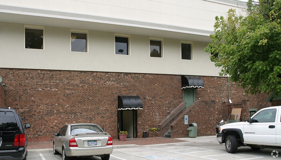 More Photos Of 5029 Falls of Neuse Rd, Raleigh Freestanding For Lease