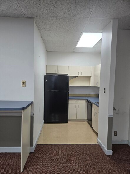 More Photos Of 10901 Indian Head Hwy, Fort Washington Office For Lease