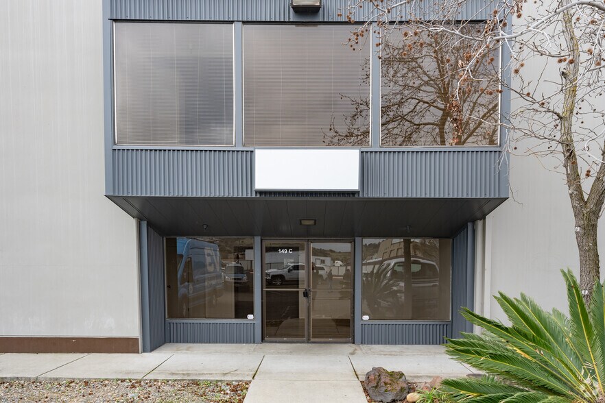 More Photos Of 149 Grobric Ct, Fairfield Warehouse For Lease