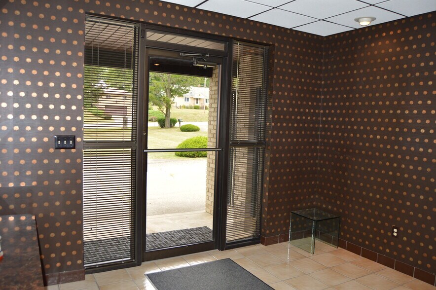 More Photos Of 603 1st Street Ext, Apollo Medical For Sale