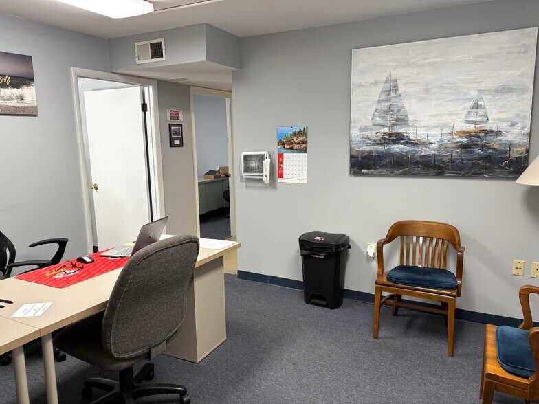 More Photos Of 308 S Court St, Marion Freestanding For Sale