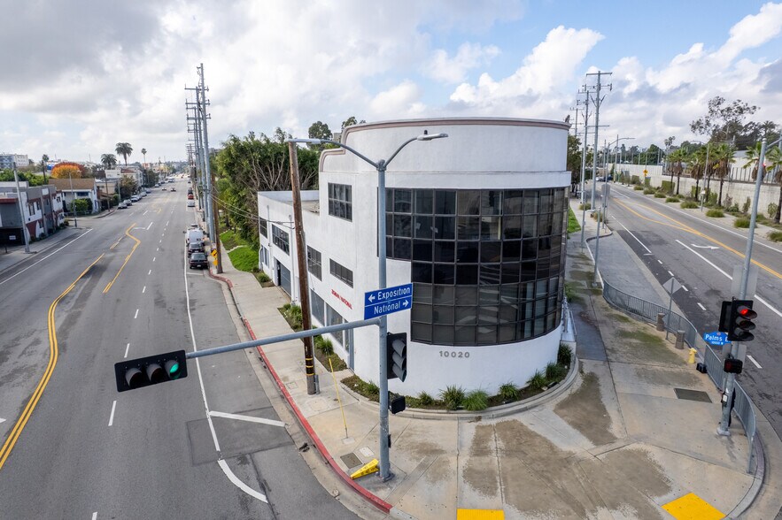 More Photos Of 10020 National Blvd, Los Angeles Loft Creative Space For Lease