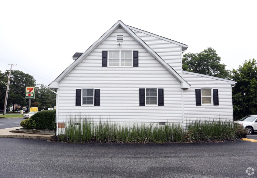 More Photos Of 2131 Defense Hwy, Crofton Unknown For Lease