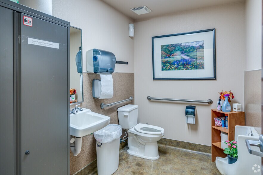 More Photos Of 117 E Main St, Payson Medical For Lease