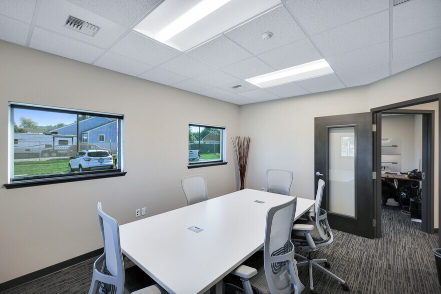More Photos Of 17612 E Sprague Ave, Spokane Valley Office For Sale