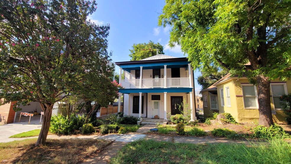 Primary Photo Of 709 W 14th St, Austin Office Residential For Lease