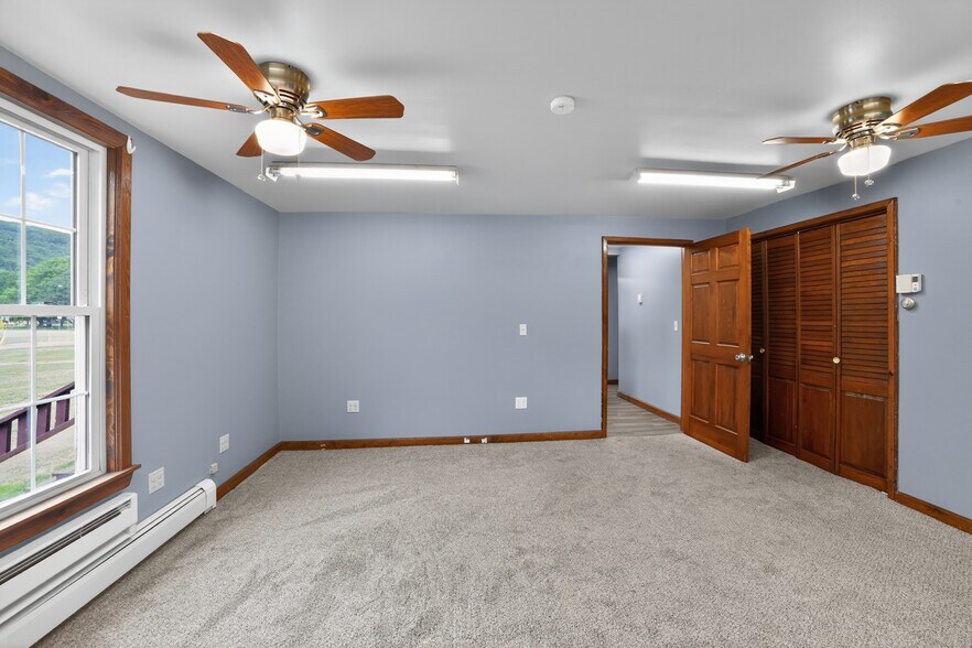 More Photos Of 464 Main St, New Milford Storefront Retail Office For Sale