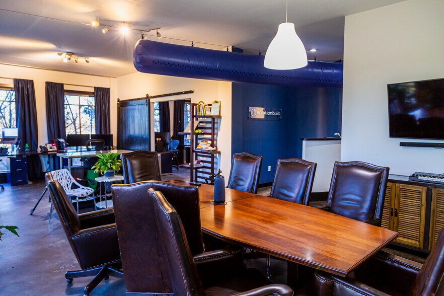 More Photos Of 319 Atlanta St, Marietta Office For Sale