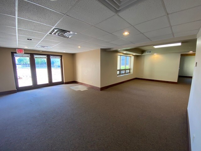 More Photos Of 145 N Commercial St, Neenah Office For Sale