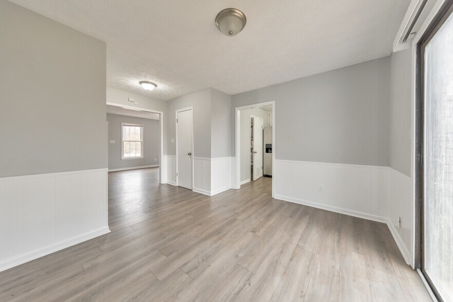 More Photos Of 122 Toby Springs Ln, McDonough Apartments For Sale