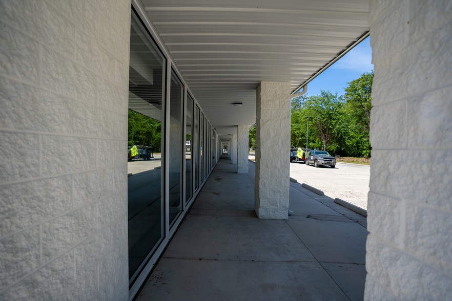 More Photos Of 7065 NW 22nd St, Gainesville Warehouse For Lease