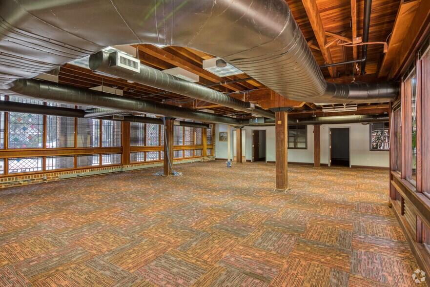 More Photos Of 100 3rd St S, Saint Petersburg Loft Creative Space For Lease