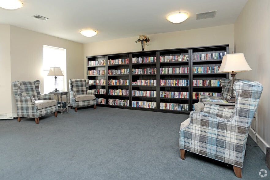 More Photos Of 3345 Military St, Port Huron Apartments For Sale