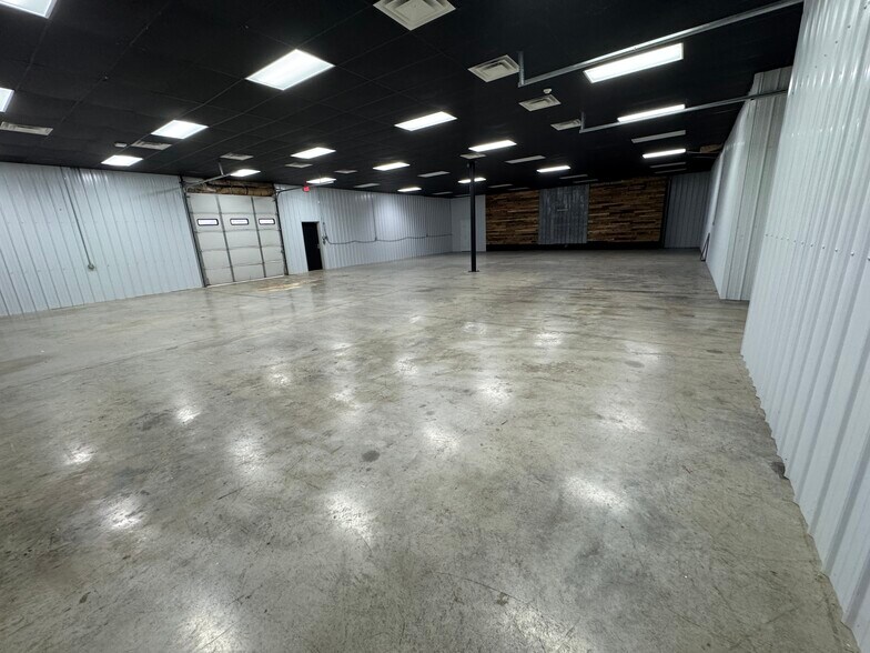 More Photos Of 3178 US-127 Hwy, Liberty Industrial For Lease