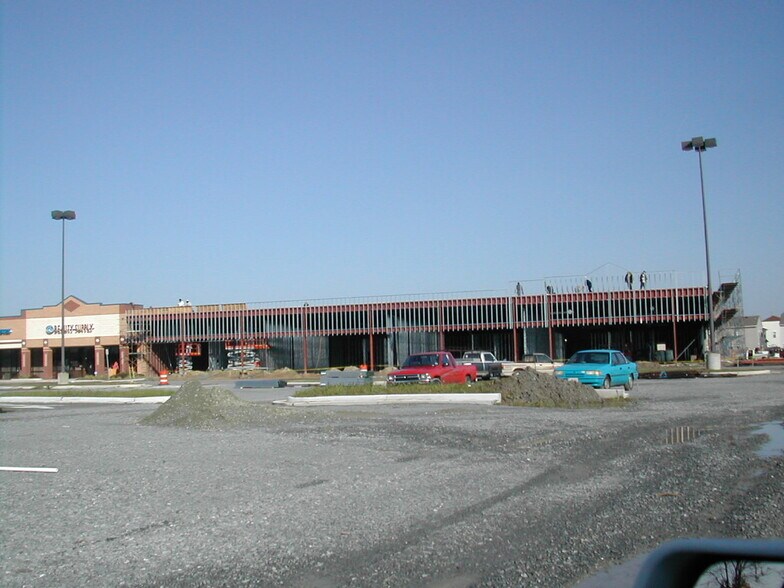 More Photos Of 6540 Hampton Roads Pky, Suffolk General Retail For Lease