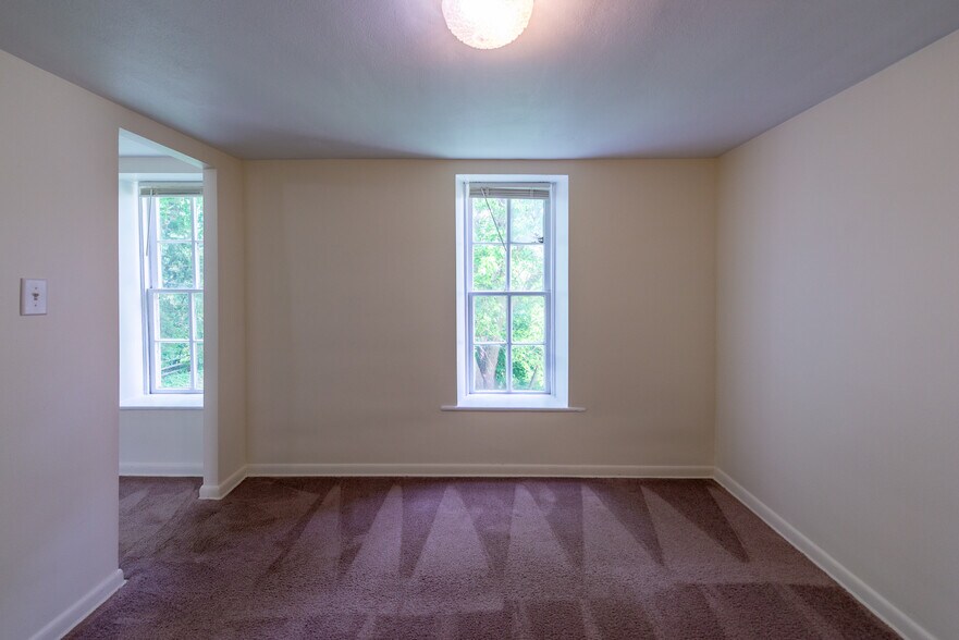 More Photos Of 117 S Prairie St, Batavia Office Residential For Sale