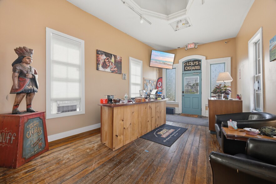 More Photos Of 21 Furnace St, Danielson Storefront For Sale