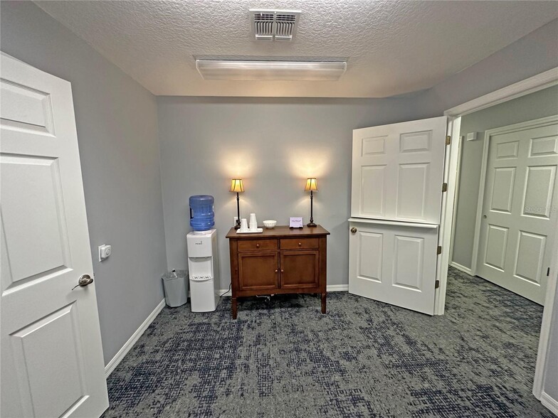 More Photos Of 1315 SE 25th Loop, Ocala Medical For Lease
