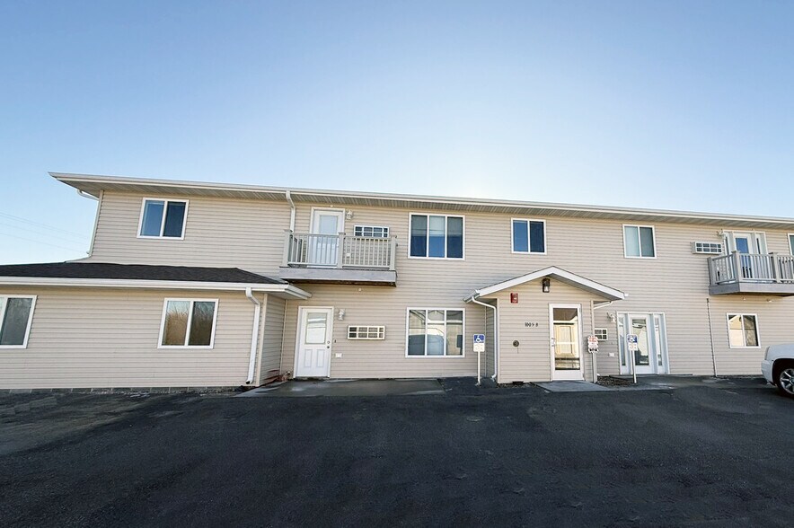 More Photos Of 1003 2nd St, Crosby Apartments For Sale