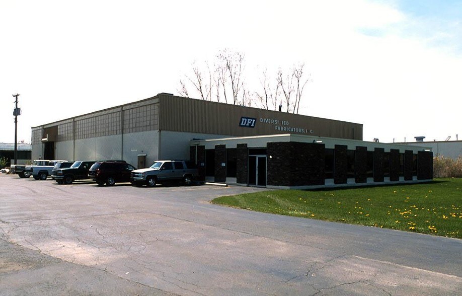 More Photos Of 17640 15 Mile Rd, Fraser Warehouse For Sale