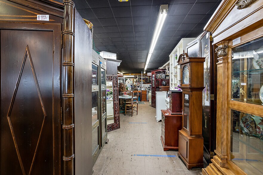 More Photos Of 40-60 E 5th St, Apopka Storefront For Lease