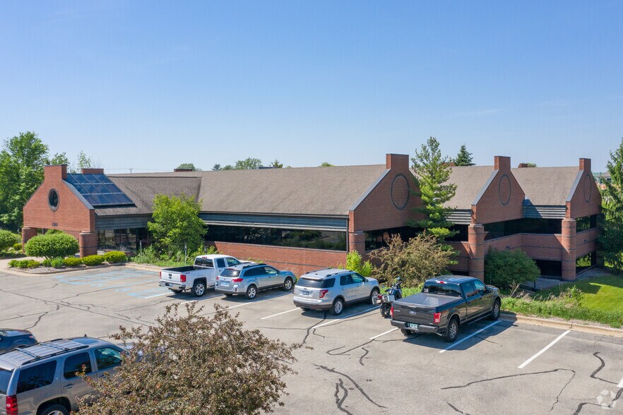 Primary Photo Of 3205 Eagle Crest Dr Ne, Grand Rapids Office For Sale