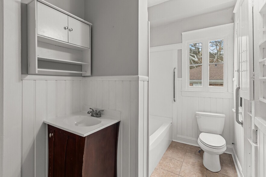 More Photos Of 514 Wapping St, Frankfort Apartments For Sale