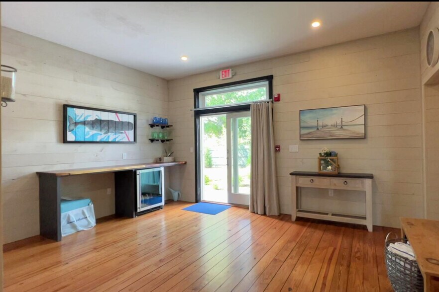 More Photos Of 156 Teaticket Hwy, Falmouth Storefront Retail Residential For Sale