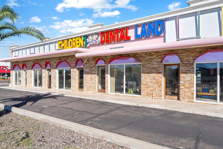 More Photos Of 3722 E Thomas Rd, Phoenix Freestanding For Lease