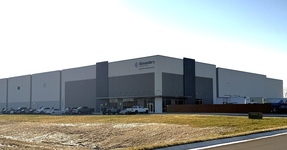 Primary Photo Of 1445 Airport Rd, Gallatin Distribution For Lease