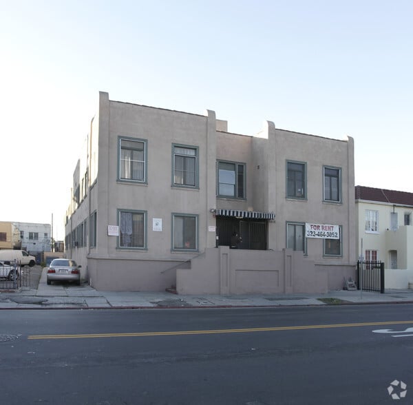 More Photos Of 5510 Lexington Ave, Los Angeles Apartments For Sale