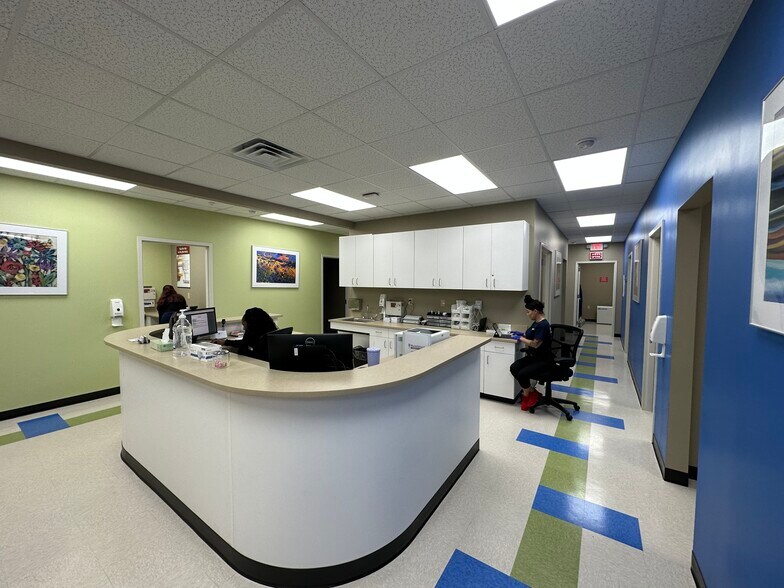 More Photos Of 1702 Ohio Ave N, Live Oak Medical For Sale