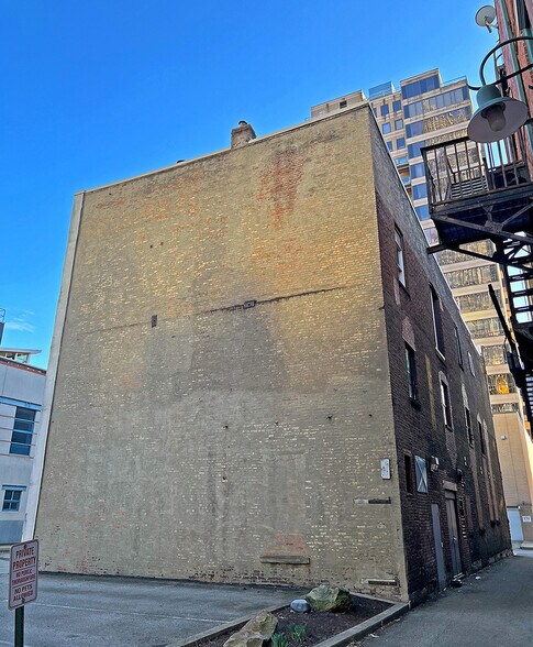 More Photos Of 125 1st Ave, Pittsburgh Office Residential For Sale