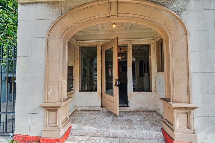 More Photos Of 1120 Jackson St, San Francisco Apartments For Sale