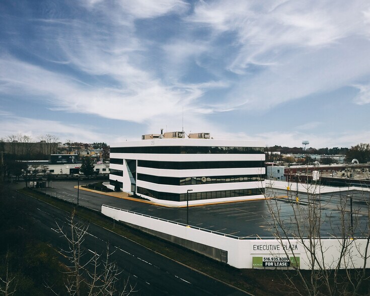 More Photos Of 255 Executive Dr, Plainview Medical For Lease