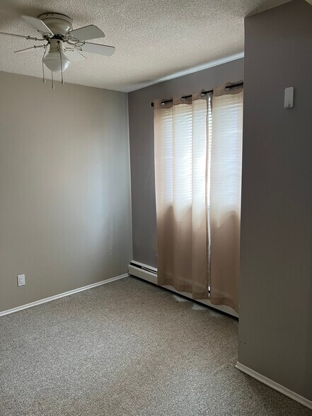 More Photos Of 8205 85th Ave NW, Edmonton Apartments For Sale