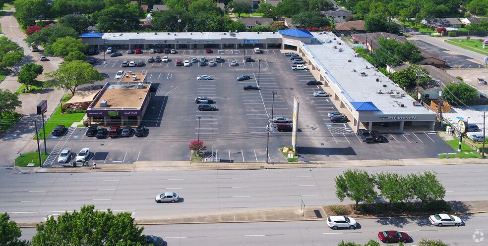 More Photos Of 10820-10890 Westheimer Rd, Houston Unknown For Lease