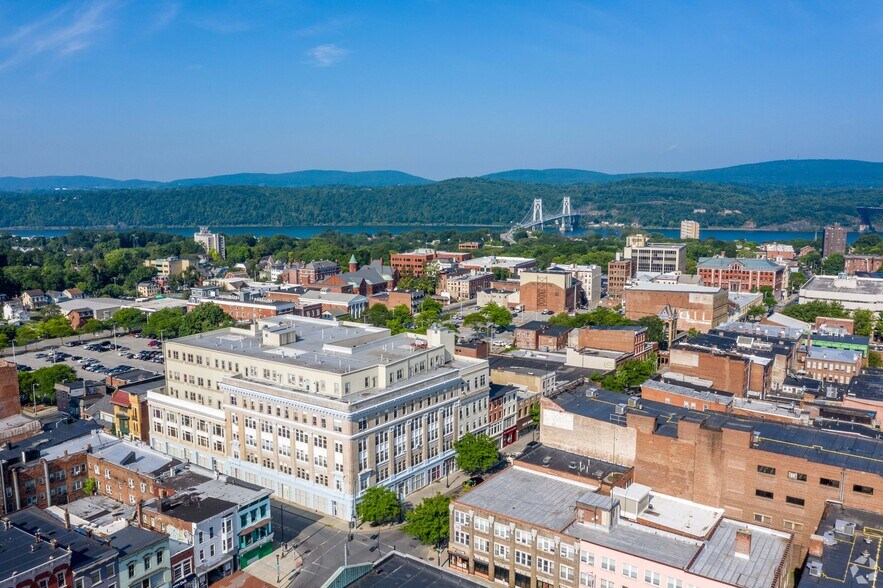 More Photos Of 57 Cannon St, Poughkeepsie Apartments For Lease