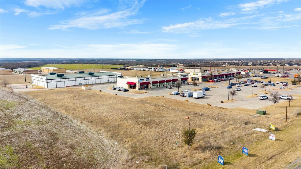 More Photos Of 820 S Central Expy, Anna Warehouse For Sale