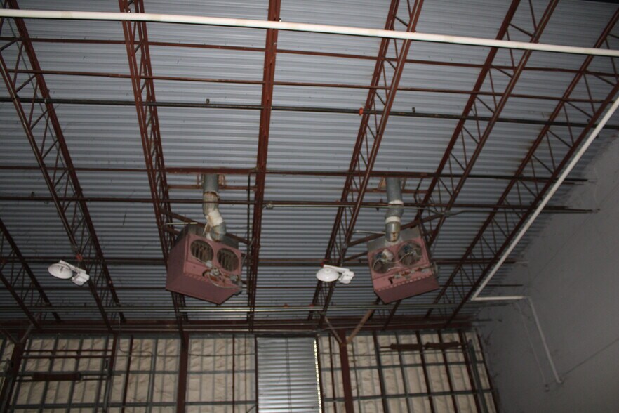 More Photos Of 2086 Paul Walsh Dr, Macon-Bibb Auto Dealership For Lease