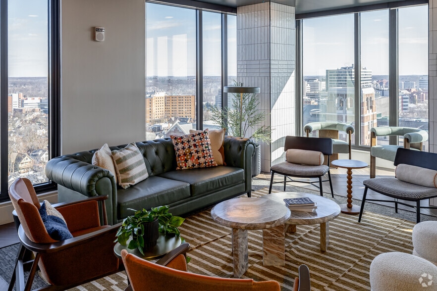 More Photos Of 616 E Washington St, Ann Arbor Apartments For Lease