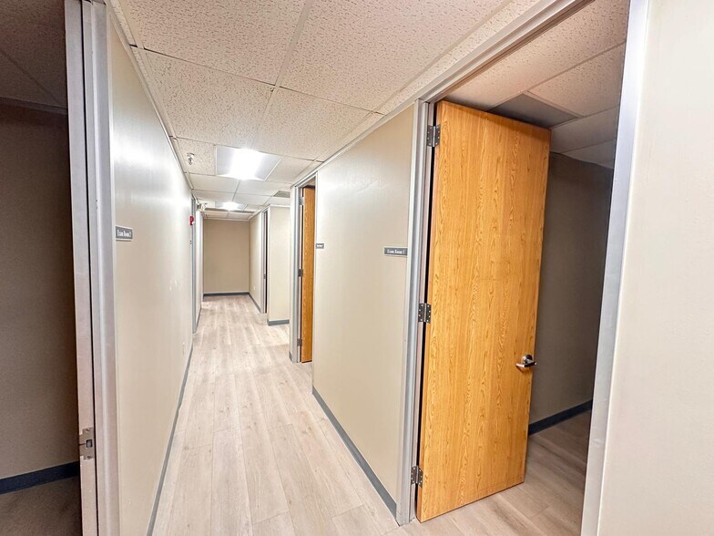 More Photos Of 8200 Wednesbury Ln, Houston Medical For Lease